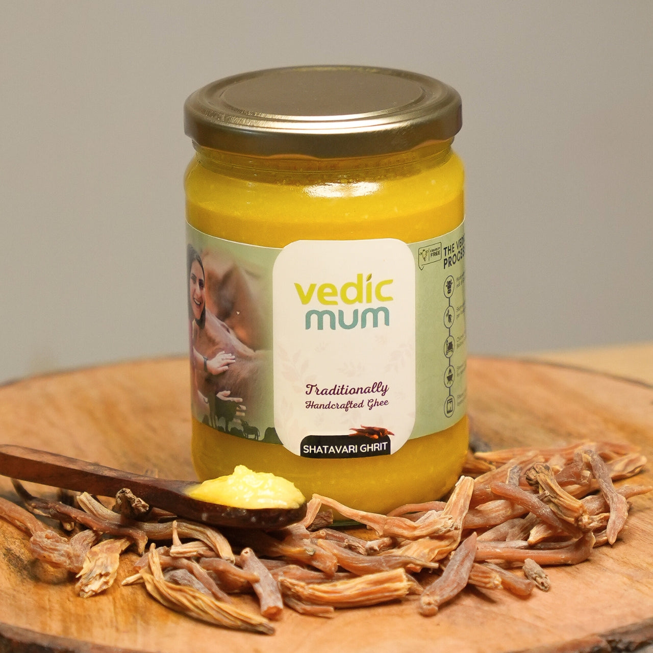 Shatavari Ghrit supports fertility, hormonal balance, and pelvic health. Nourishes the reproductive system, boosts vitality, and aids digestion.